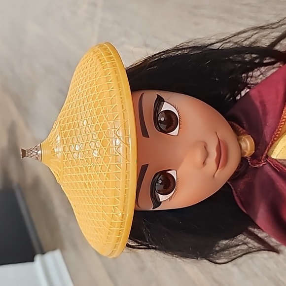 Disney Raya and the Last Dragon Doll - Picture 2 of 5